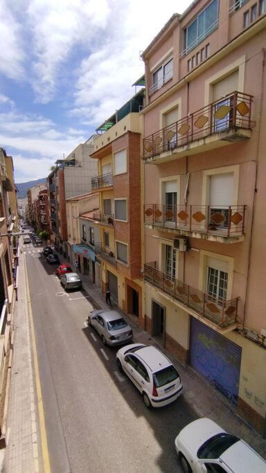 Charming Three Bedroom Apartment In Alcoi Exterior foto