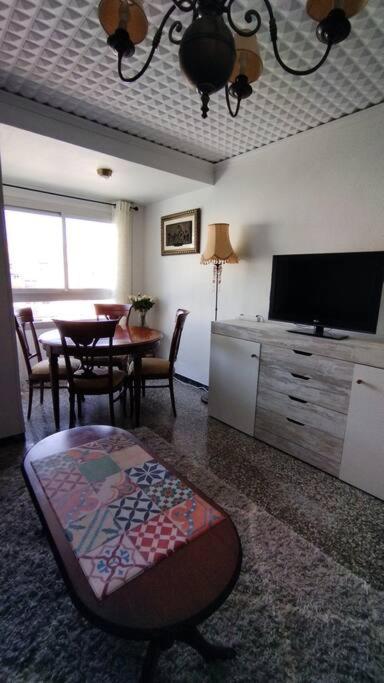 Charming Three Bedroom Apartment In Alcoi Exterior foto
